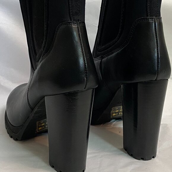 Women's Aldo BOLD Black Ankle Boots with Padded Insoles - Picture 3 of 10